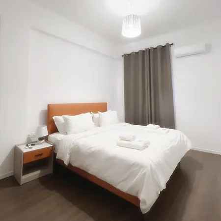 Anhome K11 Serviced Apart Otel Atina